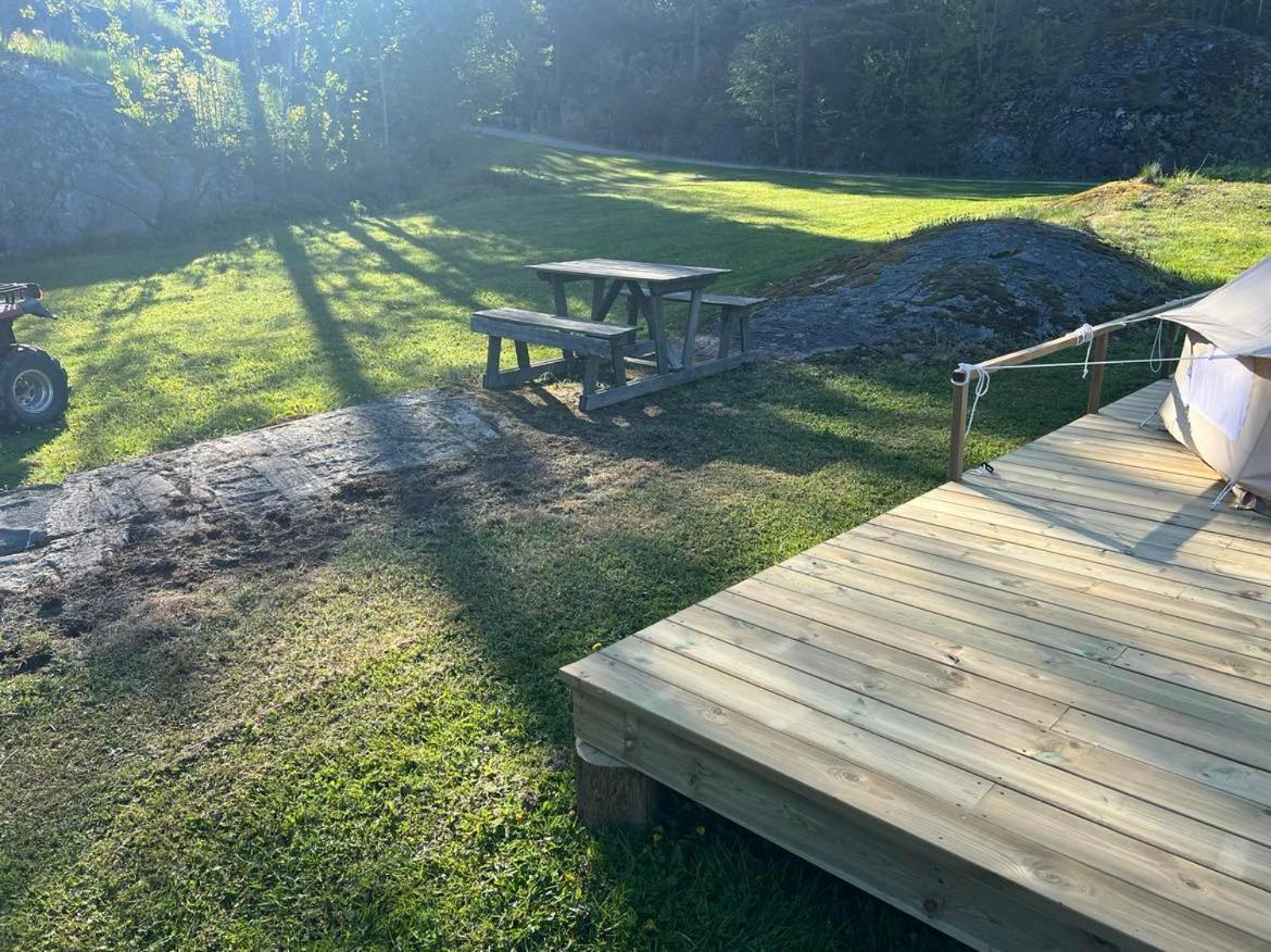 Hotel Hommen Gard Glamping Risør Exterior foto